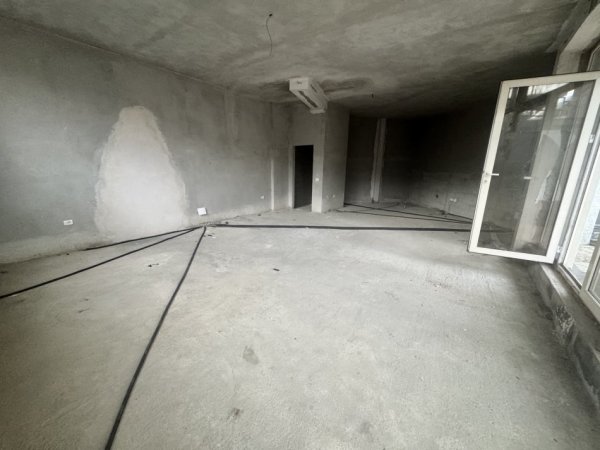 🏷 CMIM OKAZION – AMBIENT ME POTENCIAL BANIMI Kati 0, 84 m² 65.000 € (Fresku te furre buke Europa)