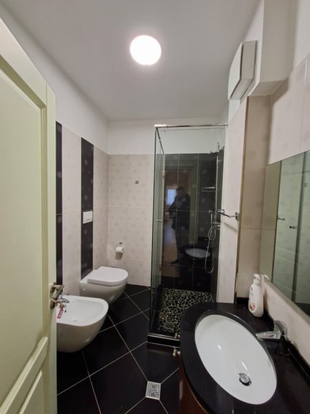 Apartament me Qera; 3+1+2wc & 1 BLLK (📍Liqeni I Thate/ Kompleksi Belleview  ) || ️ E mobiluar / 100% e re  || 100.000 Leke