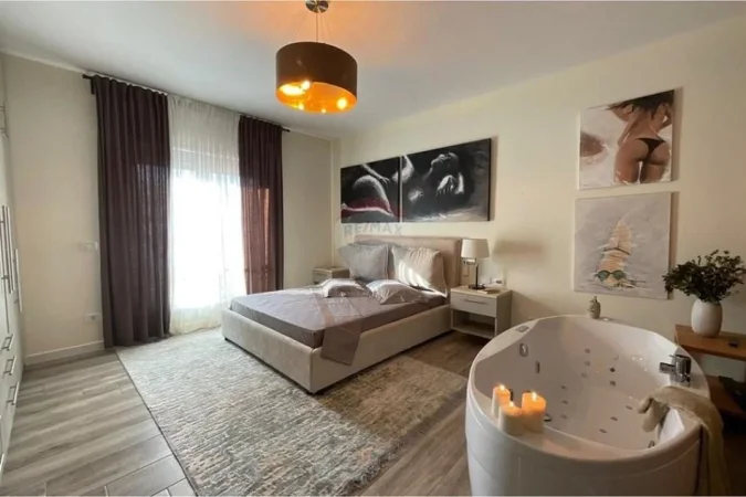 Tirane, jepet me qera apartament 2+1+Ballkon , 110 m² 1.300 € 