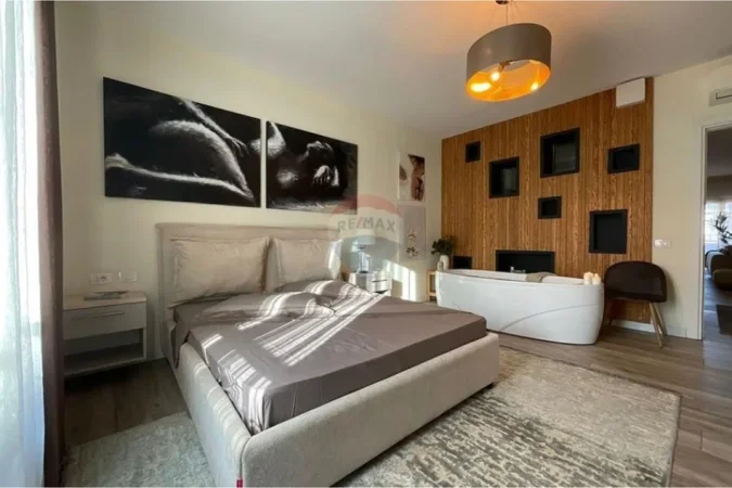 Tirane, jepet me qera apartament 2+1+Ballkon , 110 m² 1.300 € 