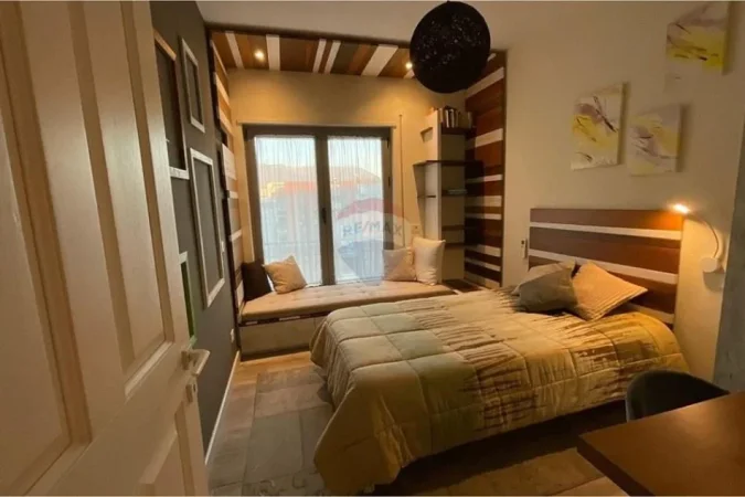 Tirane, jepet me qera apartament 2+1+Ballkon , 110 m² 1.300 € 