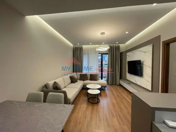 Tirane, jepet me qera apartament 2+1+Ballkon Kati 9, 111 m² 880 € (Rruga e Dibres)