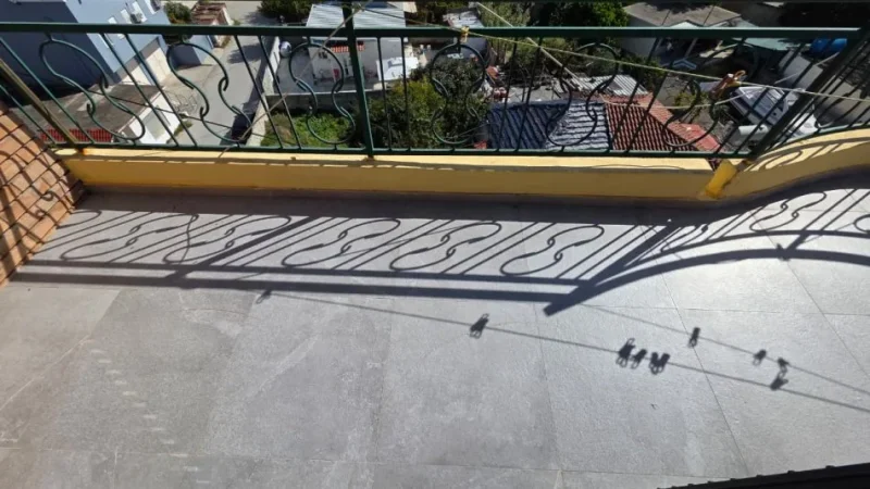 Vlore, jepet me qera apartament 1+1 Kati 3, 65 m² 300 € (Rruga Enver Jaho)