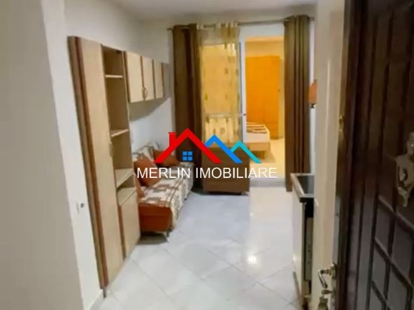 Tirane, jepet me qera apartament 2+1 Kati 1, 84 m² 570 € (BULEVARDI ZOGU I PARE)