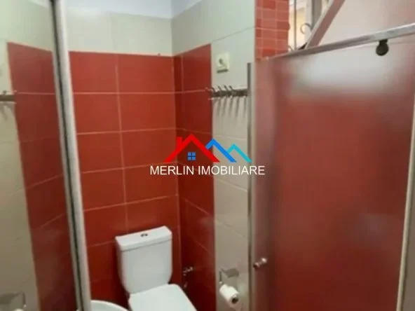 Tirane, jepet me qera apartament 2+1 Kati 1, 84 m² 570 € (BULEVARDI ZOGU I PARE)