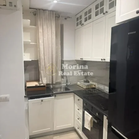 Tirane, jepet me qera apartament 1+1 Kati 3, 60 m² 500 € (Ali Demi)