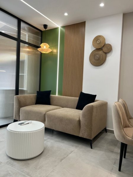 Tirane, jepet me qera apartament 2+1+Ballkon Kati 3, 85 m² 800 € (Laprake/Zoja e Keshillit te Mire)