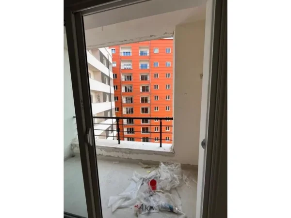 Tirane, shitet apartament 1+1+Ballkon Kati 5, 65 m² 95.000 €