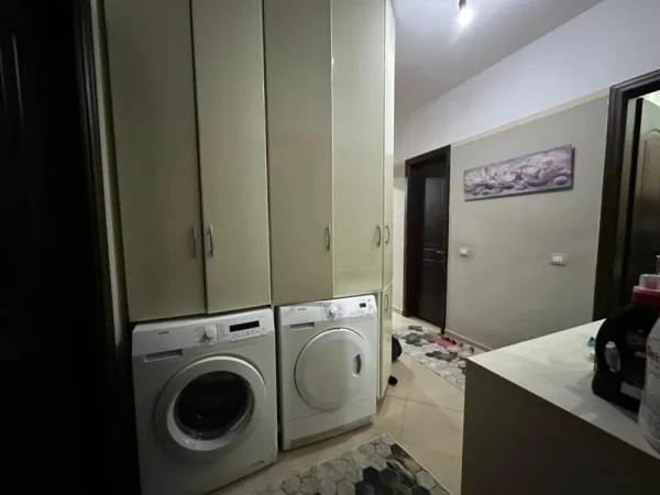 Shitet, Apartament 2+1+2, Yzberisht, 157000 €, UNA62626