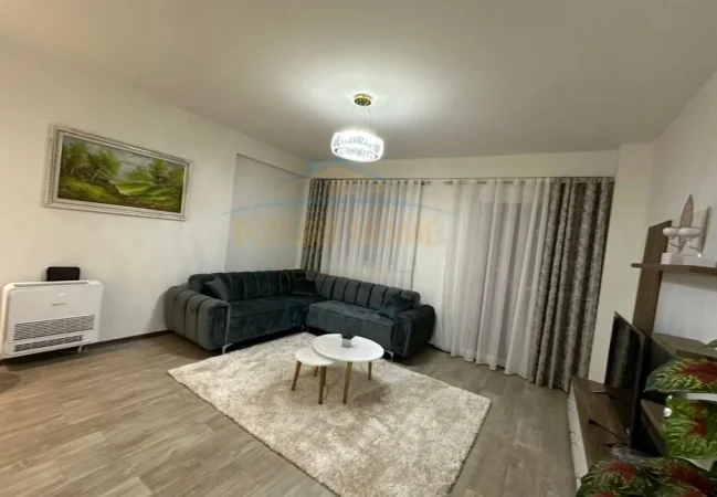 Tirane, jepet me qera apartament 2+1 Kati 1, 110 m² 850 € (Liqeni i Thate)
