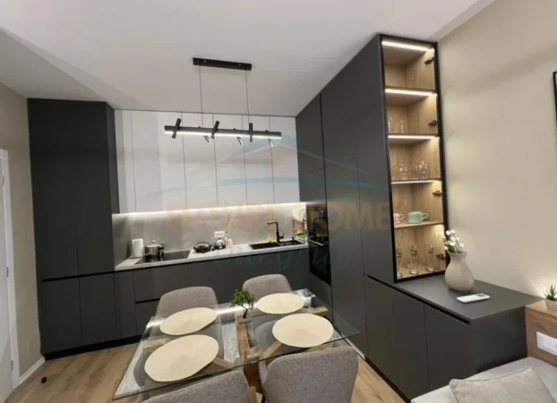 Tirane, jepet me qera apartament 2+1 Kati 6, 67 m² 615 € (rr. Xhanfize Keko)