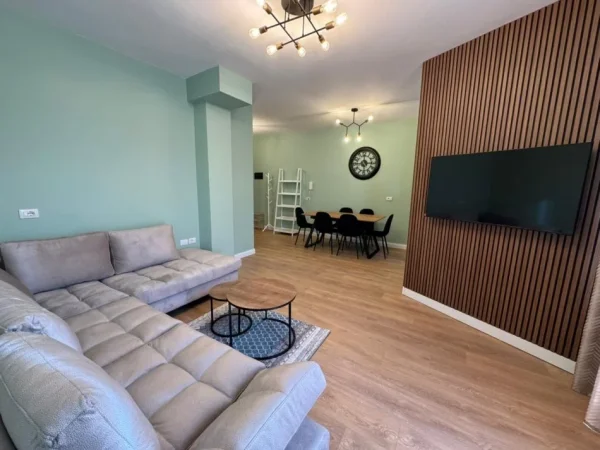 Tirane, jepet me qera 3+1 Kati 6, 1.500 € 