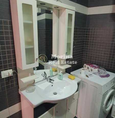 Tirane, jepet me qera apartament 3+1 Kati 4, 130 m² 550 € (Astir)