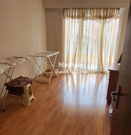 Tirane, jepet me qera apartament 3+1 Kati 4, 130 m² 550 € (Astir)