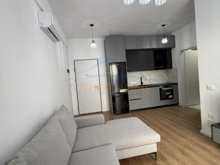 Tirane, jepet me qera apartament 1+1 Kati 2, 60 m² 420 € (Fresk)