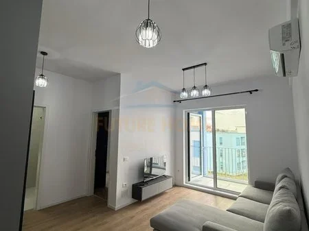 Tirane, jepet me qera apartament 1+1 Kati 2, 60 m² 420 € (Fresk)
