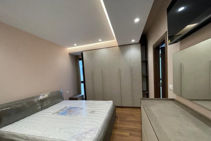Tirane, jepet me qera apartament 2+1+Ballkon Kati 9, 100 m² 850 € (FARMACIA 10)