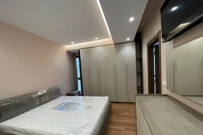 Tirane, jepet me qera apartament 2+1+Ballkon Kati 9, 100 m² 850 € (FARMACIA 10)