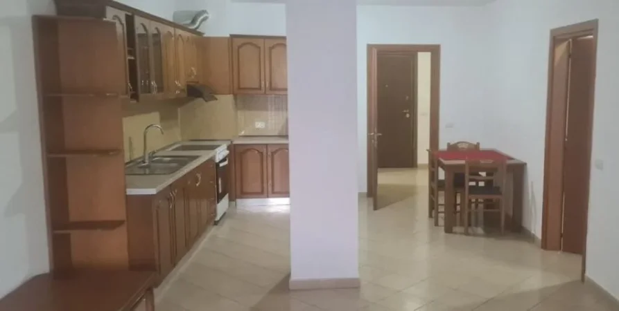 Tirane, jepet me qera apartament 2+1 Kati 7, 111 m² 500 € (don bosko)