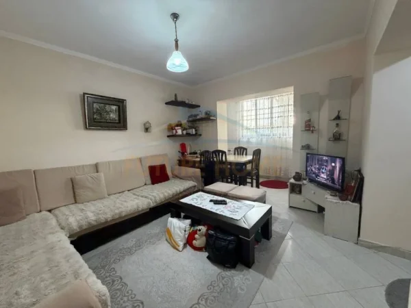 Tirane, shitet apartament 1+1 Kati 1, 56 m² 96.000 € (Ali Dem, Tirane)