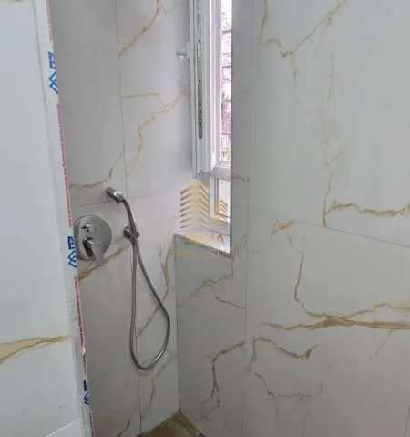 Tirane, shitet apartament 1+1 Kati 1, 57 m² 137.000 € (Ali Demi)