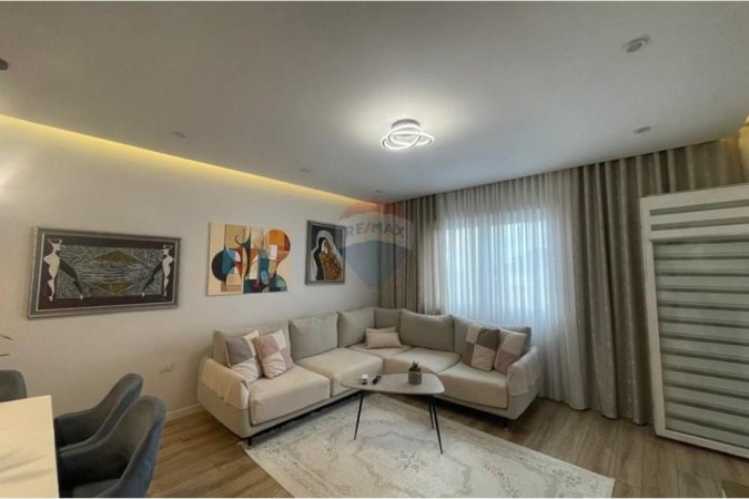 Tirane, shitet apartament 4+1+Ballkon Kati 2, 100 m² 229.000 € (Kodra e Priftit)