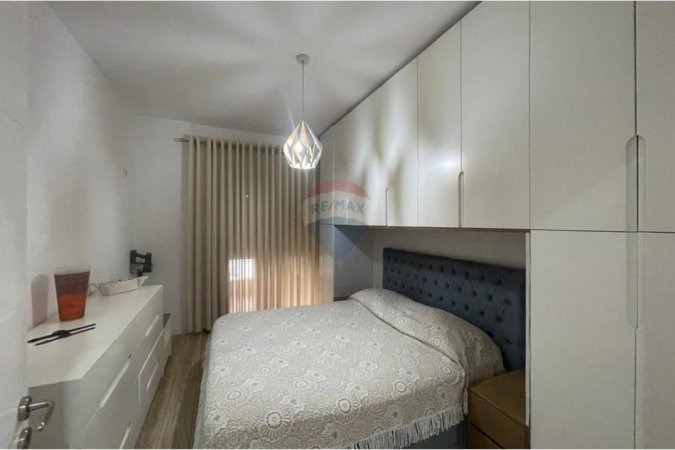 Tirane, shitet apartament 4+1+Ballkon Kati 2, 100 m² 229.000 € (Kodra e Priftit)