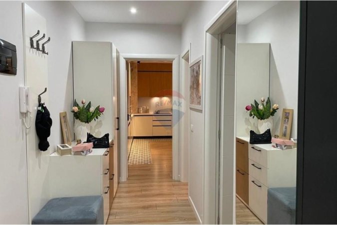 Tirane, shitet apartament 4+1+Ballkon Kati 2, 100 m² 229.000 € (Kodra e Priftit)