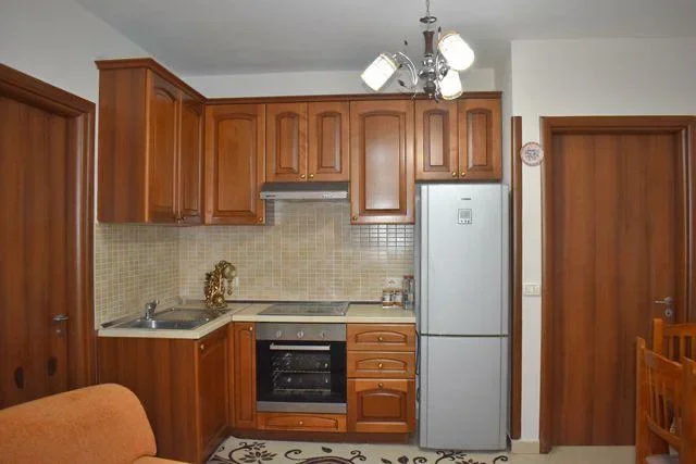 Tirane, jepet me qera apartament 2+1 Kati 4, 70 m² 600 € (Rruga Mine Peza.)