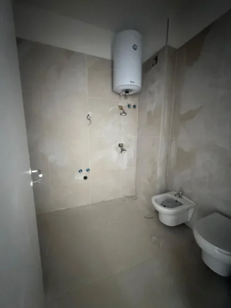 Tirane, shitet apartament 1+1 , 52 m² 67.000 € (Universcity)