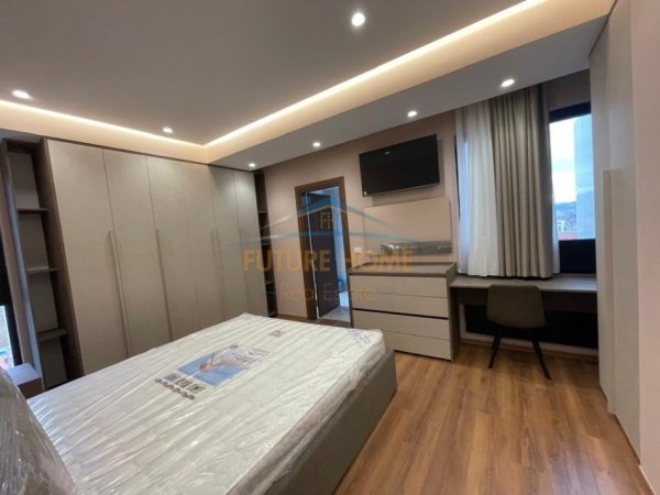 Tirane, jepet me qera apartament 2+1 Kati 9, 96 m² 850 € 