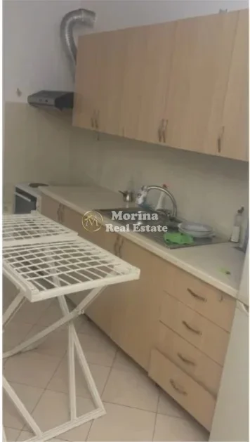 Tirane, jepet me qera apartament 1+1 Kati 5, 70 m² 500 € (Pallati me Shigjeta)