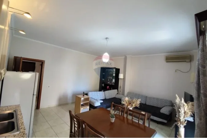 Tirane, shitet apartament 2+1 Kati 3, 102 m² 189.000 € (Ne fillim te rruges Ali Demi)