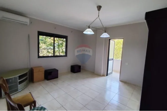 Tirane, shitet apartament 2+1 Kati 3, 102 m² 189.000 € (Ne fillim te rruges Ali Demi)