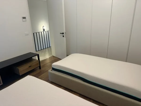 Tirane, jepet me qera Vile 3 Katshe , 1 m² 3.400 € (TEG – Lundër)