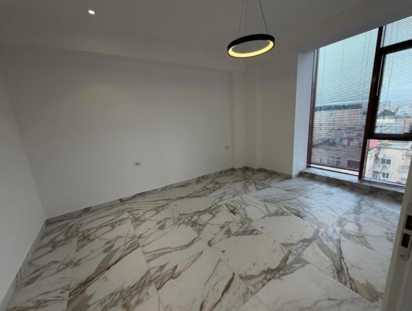 Tirane, shitet apartament 1+1 Kati 6, 68 m² 235.000 € (Rruga e Kavajes)