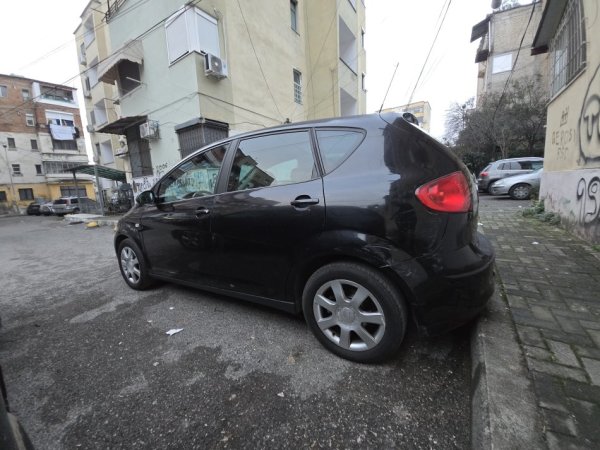 Tirane, Shitet Seat Alte 2006 1.6 aspirato benzin/gaz manuale Benzin+Gaz, e zeze manuale Klima 250.000 km 2.600 €