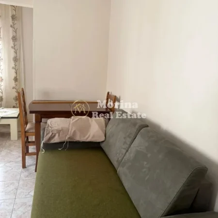 Tirane, jepet me qera apartament 1+1 Kati 3, 65 m² 400 € (Rruga Bardhyl)