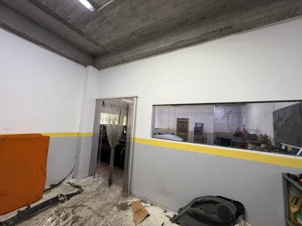 Shqiperi, jepet me qera ambjent biznesi Kati 0, 110 m² 90.000 LEKE/muaj  (Bathore)