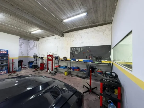 Shqiperi, jepet me qera ambjent biznesi Kati 0, 110 m² 90.000 LEKE/muaj  (Bathore)