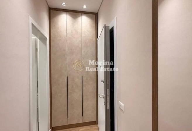 Tirane, jepet me qera apartament 1+1 Kati 9, 64 m² 550 € (Ali Demi)