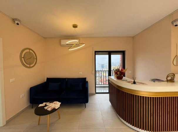 Tirane, shitet apartament 3+1 Kati 8, 116 m² 261.000 € (Prane Vila Goldi)