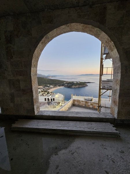 Tirane, shitet apartament 1+1 Kati 3, 107 m² (Jalë)