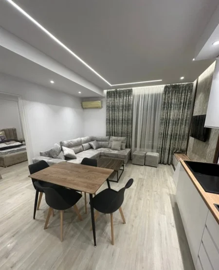 Tirane, jepet me qera apartament 1+1 Kati 1, 65.000 € 
