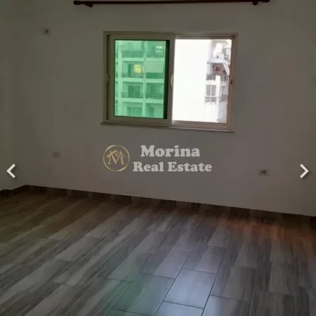 Tirane, jepet me qera apartament 1+1 Kati 3, 110 m² 400 € (Kodra e Diellit)