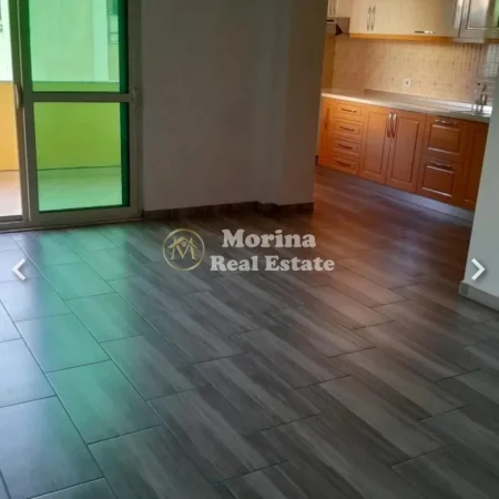 Tirane, jepet me qera apartament 1+1 Kati 3, 110 m² 400 € (Kodra e Diellit)