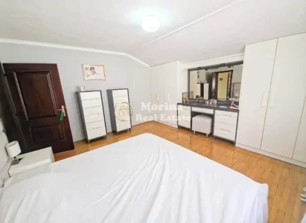 Tirane, shitet Vile 3 Katshe , 280 m² 500.000 € (Don Bosko)