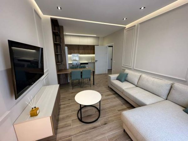 Tirane, jepet me qera apartament 1+1+BLK Kati 8, 75 m² 500 Euro (FUSHA AVIACIONIT)