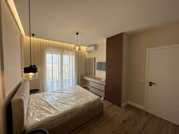 Tirane, jepet me qera apartament 1+1+BLK Kati 8, 75 m² 500 Euro (FUSHA AVIACIONIT)