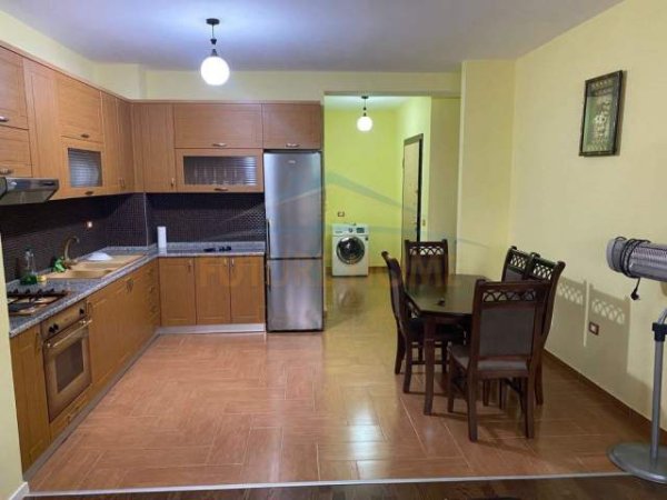 Tirane, shitet apartament Kati 3, 96 m² 115.000 Euro (YZBERISHT)